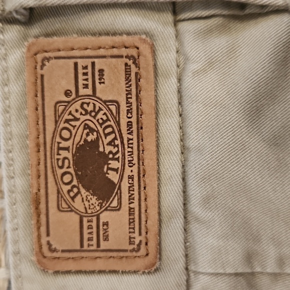 BOSTON Traders Tan Luxury Vintage Flat Front Shorts - Picture 3 of 10